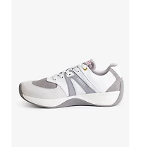 Freshy Women's Supafly Lites Sneaker