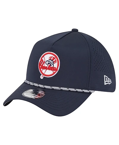 New Era Men's Navy York Yankees 39THIRTY A-Frame Perforated Flex Hat