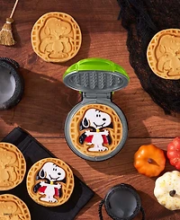 Dash Peanuts Snoopy Vampire Mini Waffle Maker