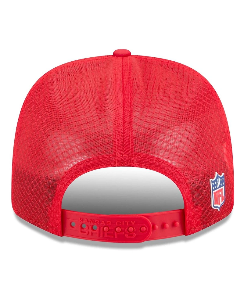 New Era Men's Red Kansas City Chiefs 2025 Sideline 9SEVENTY Trucker Adjustable Hat