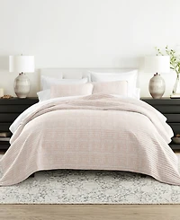 ienjoy Home Geometric Maze Reversible 3-Pc. Quilt Set, King/California King