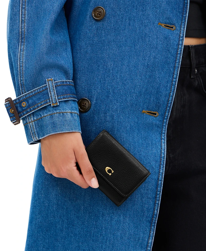 Coach Women's Polished Essential Flap Card Case