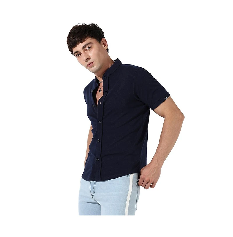 Campus Sutra Men's Black Solid Casual Shirt