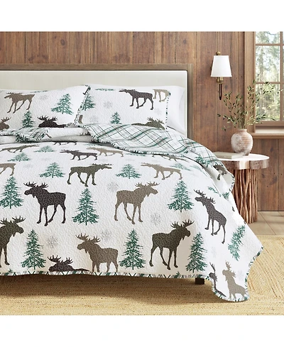 Linery & Co. Moose & Evergreens Microfiber Quilt Set With Shams - Moose