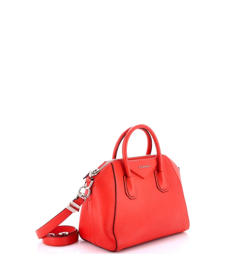 Pre-Owned Givenchy Medium Antigona Bag Leather
