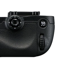 Nikon Mb-D14, Multi Battery Power Pack / Grip for D600 & D610 Digital Camera