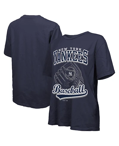 Majestic Women's Navy New York Yankees Oversized First Base T-Shirt