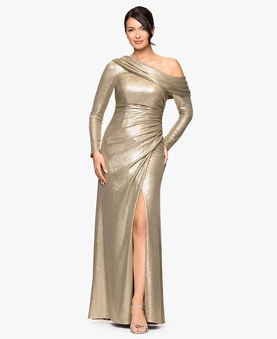 Betsy & Adam Women's Long Ruched Off-the-Shoulder Gown