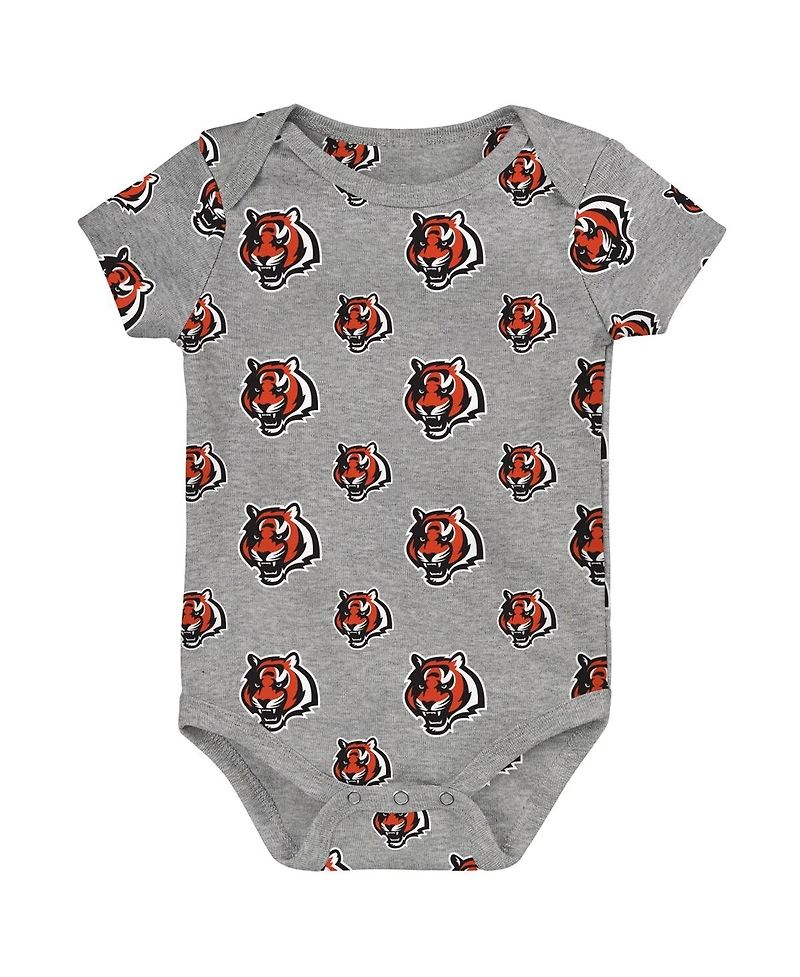 Outerstuff Newborn 3-Piece Cincinnati Bengals Little Tike Bodysuit Set