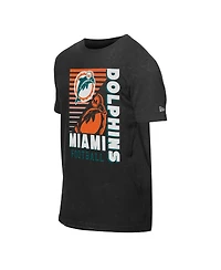 New Era Men's Black Miami Dolphins Retro Logo Enzyme Washed Oversized T-Shirt