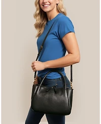 Miloh Top Handle