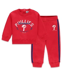 Wear by Erin Andrews Newborn 2-Piece Red Philadelphia Phillies Fleece Crewneck and Pants Set