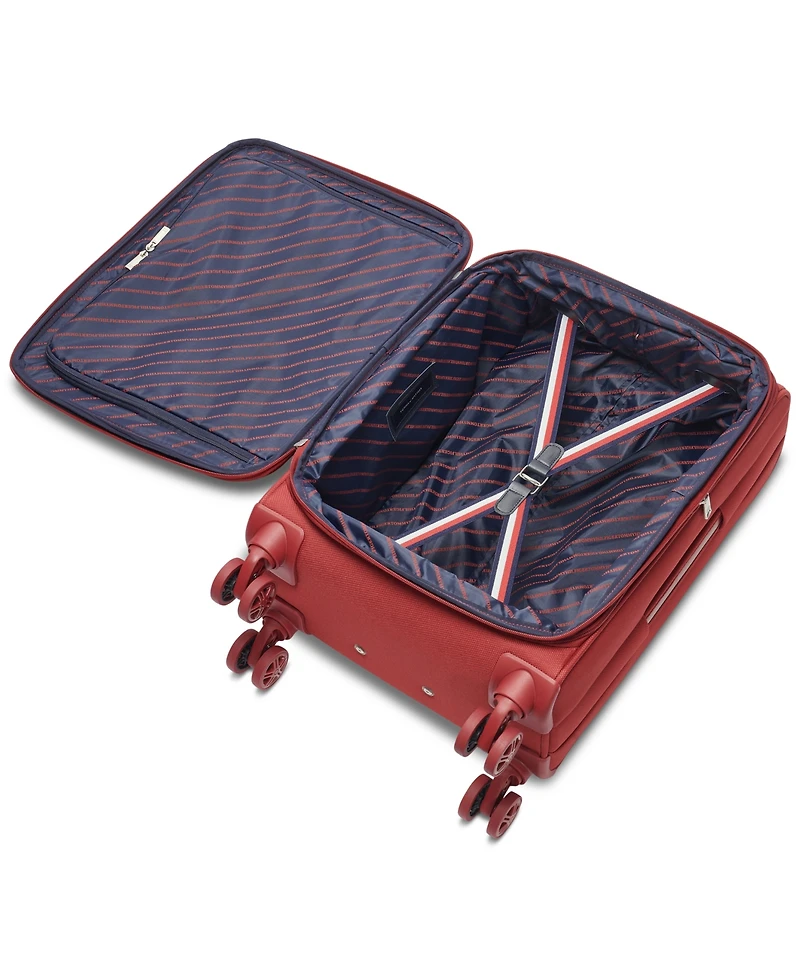 Tommy Hilfiger Collingwood 21" Luggage