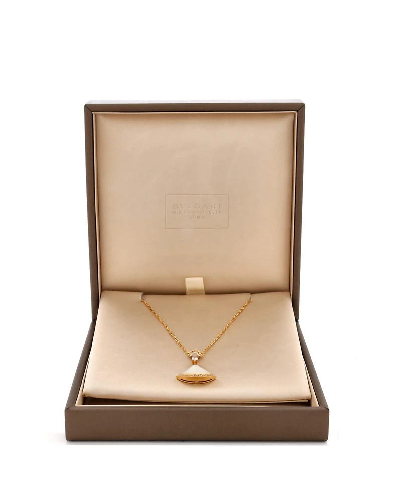 Pre-Owned Bvlgari Divas' Dream Pendant Necklace