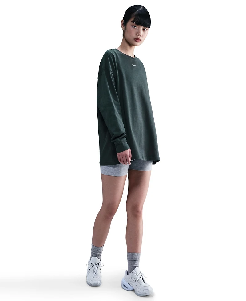 Nike Women's Oversized Long Sleeve T-Shirt