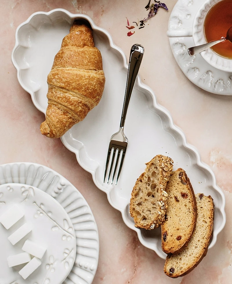 Vietri Incanto Stone White Ruffle Oval Tray