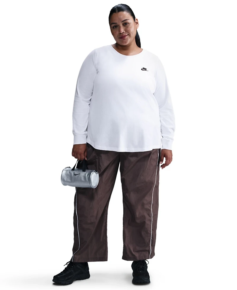 Nike Plus Sportswear Club Long-Sleeve T-Shirt