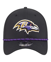 New Era Men's Black Baltimore Ravens Perforated 39THIRTY Flex Hat