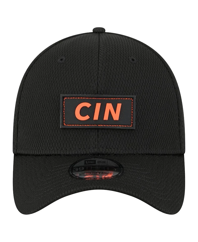 New Era Men's Black Cincinnati Bengals Scoreboard 39THIRTY Flex Hat