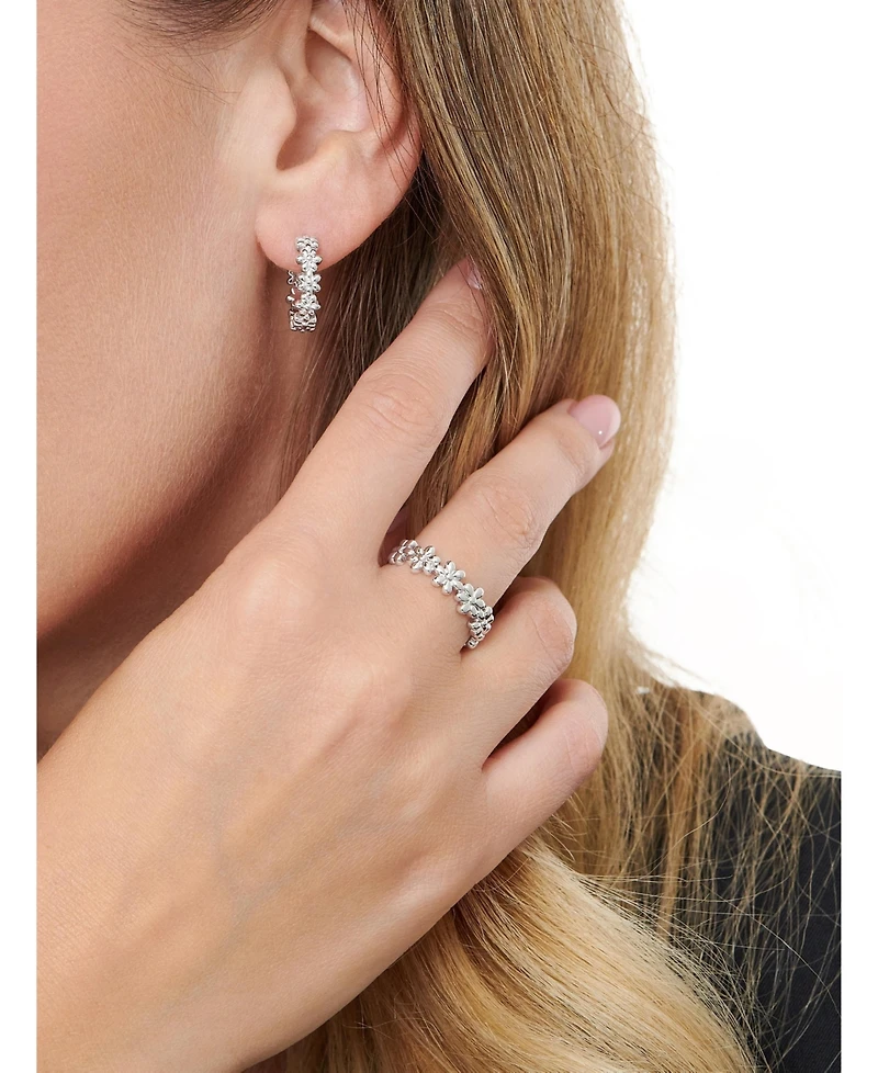Devata Daisy Flower Ring in Rhodium Plated Sterling Silver, Size 8