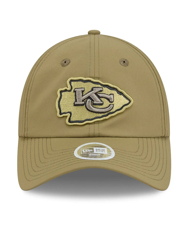 New Era Women's Green Kansas City Chiefs 2025 Salute to Service Pony Tail Adjustable Hat