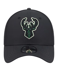 New Era Men's Black Milwaukee Bucks Night 39THIRTY Flex Hat