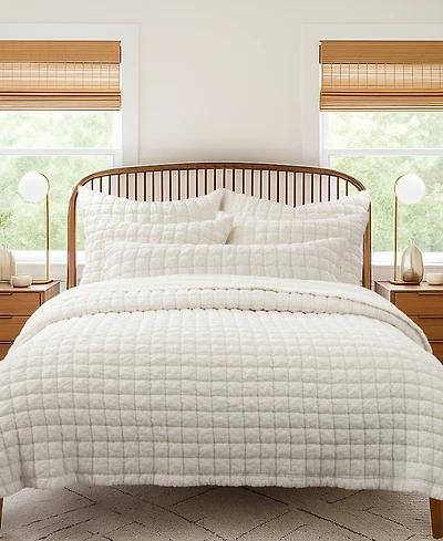 Levtex Home Whisper Textured 3-Pc. Quilt Set, King/California King