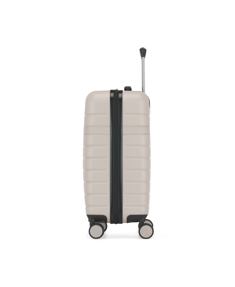Bugatti Lisbon 22" Carry-On Spinner
