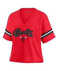Wear by Erin Andrews Women's Red Chicago Bulls Color Block Boxy V-Neck T-Shirt