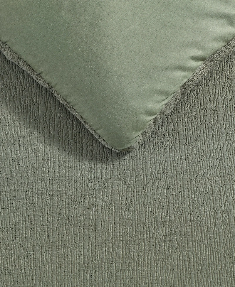 Vera Wang Carved Lines Matelasse 3-Pc. Comforter Set, King