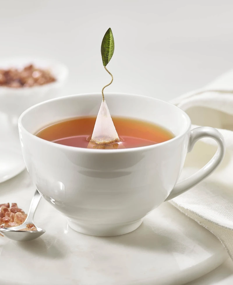 Tea Forte Holiday Winter Chalet Bundle with 20-Pyramid Infusers, Cafe Cup and Tea Trays