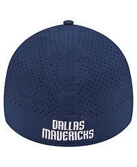 New Era Men's Blue Dallas Mavericks Featherweight Poly Rope Flex 39Thirty Hat