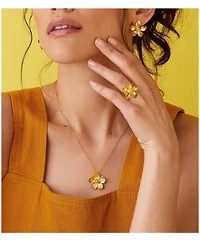 Ottoman Hands Buttercup Flower Pendant Necklace