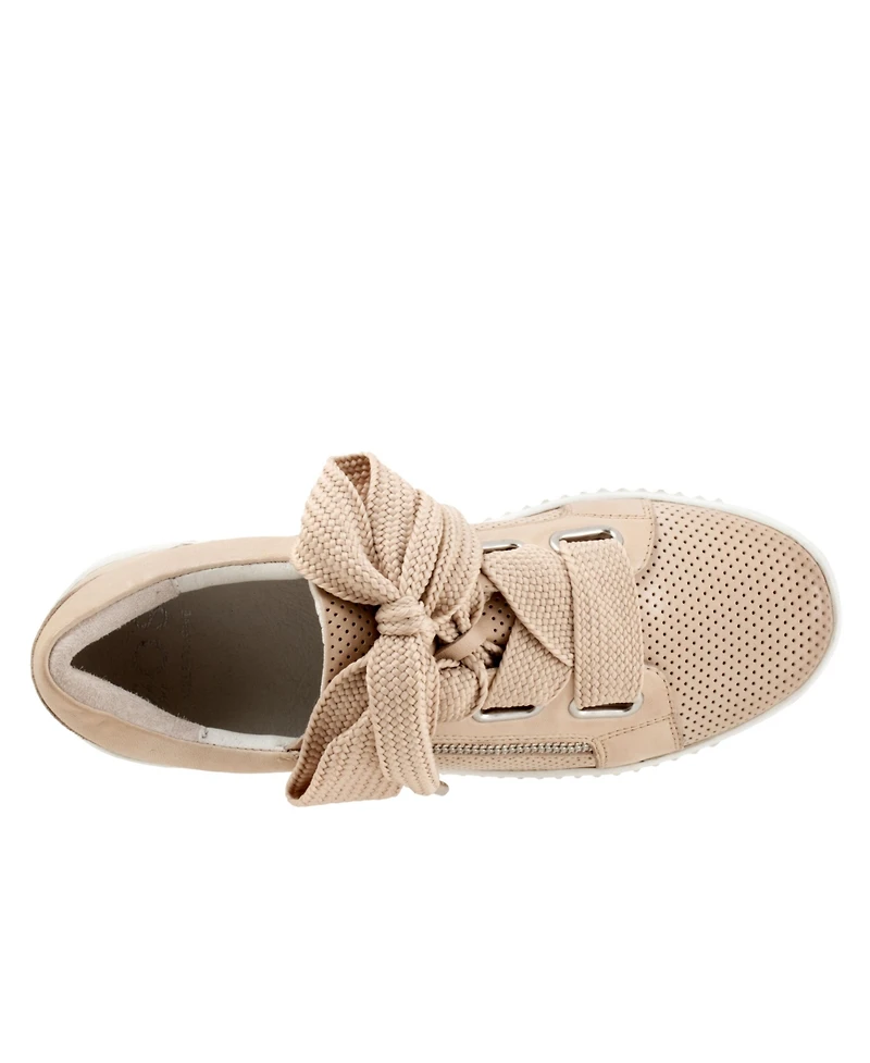 Jovi Perf Sneaker
