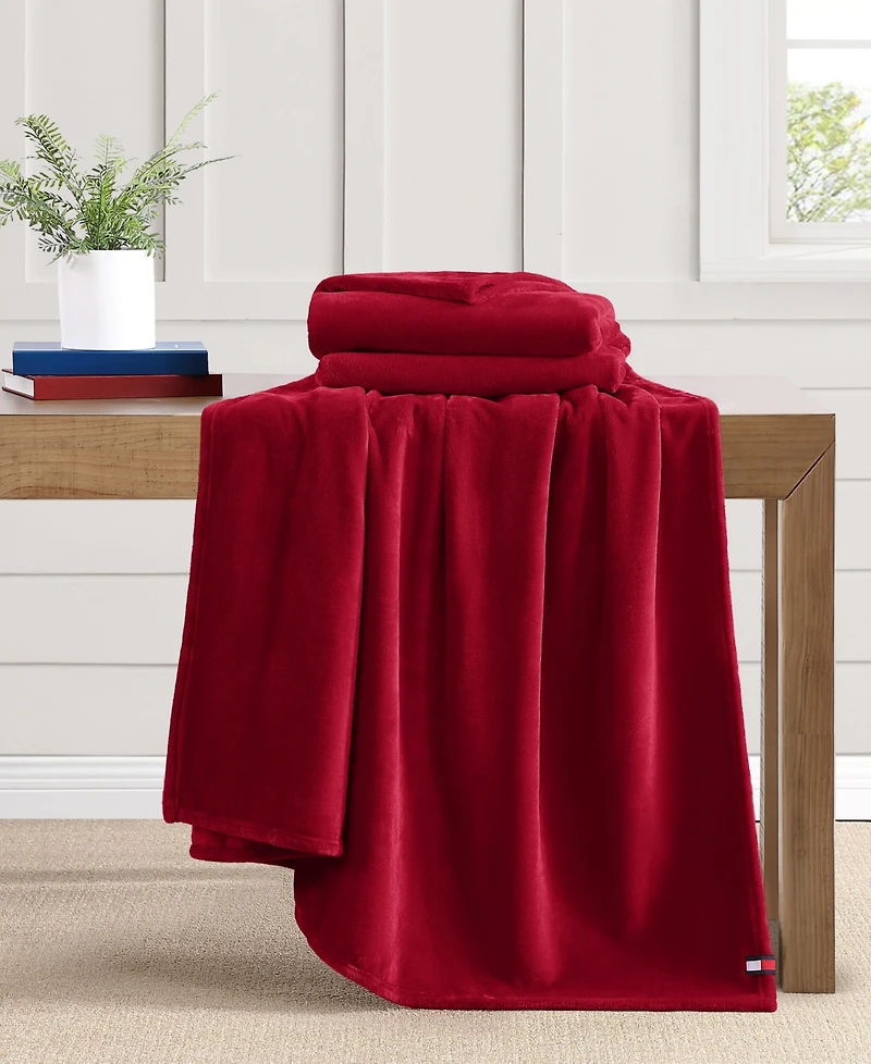 Tommy Hilfiger Solid Plush Blanket, Full/Queen