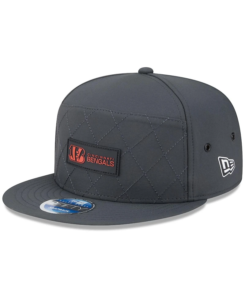 New Era Men's Charcoal Cincinnati Bengals 2025 Sideline Cold Weather Split Panel 9FIFTY Snapback Hat