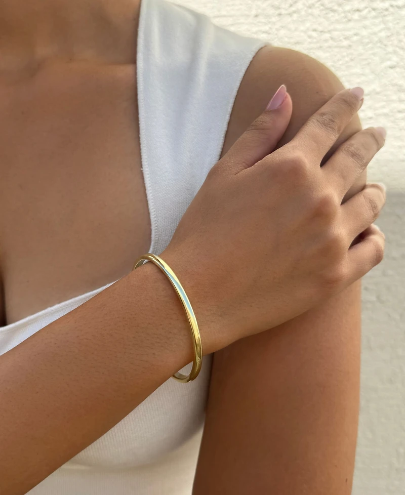 Adornia Gold Cuffs Bracelet Set