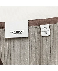 Pre-Owned Burberry Women's Beige Silk Buttoned A-Line Sleeveless Shirt Blouse