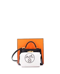 Pre-Owned Hermes Kelly 20 Handbag Black Tadelakt with Gold Hardware