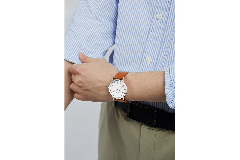 Victoria Hyde Men's Watch Apple Leather Strap Orton in Brown