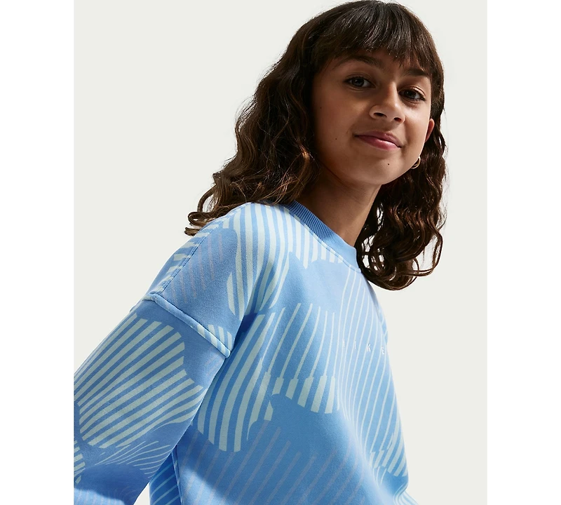 Nike Girls' 7-16 Sportswear Club Boxy Crewneck Sweatshirt