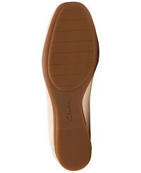 Clarks Women's Jazmynn Lo Slip-On Flats