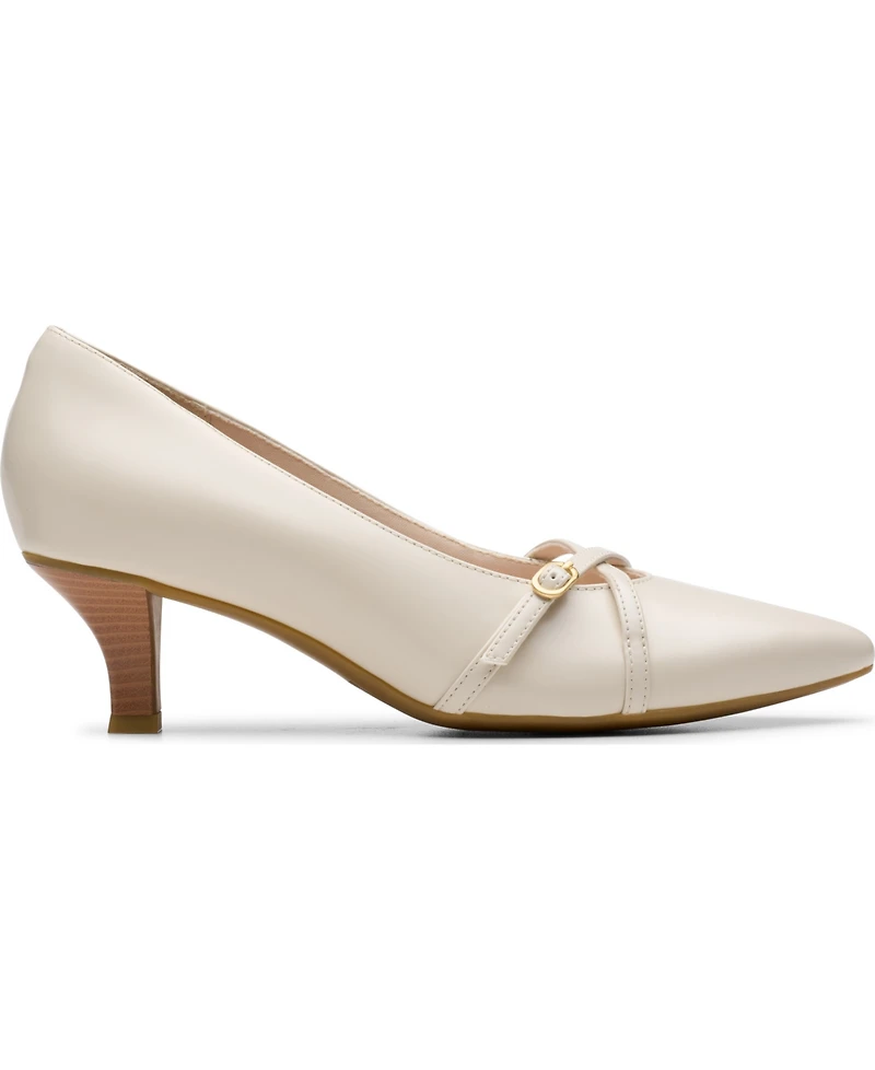 Clarks Women's Kepley Star Kitten Heel Dress Pumps