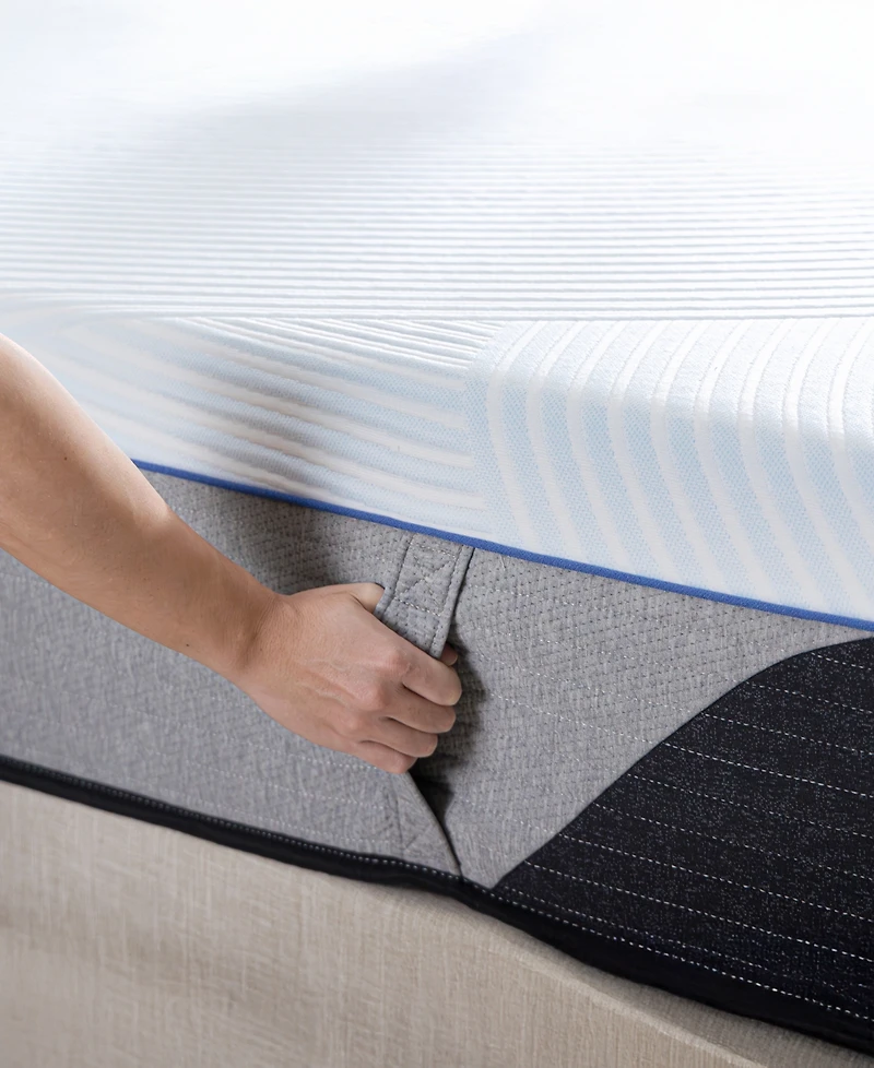 Zinus DreamVibe Deluxe 13" Hybrid Medium Plush Tight Top Mattress in a Box, Queen