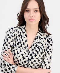 Anne Klein Essentials Petite Printed V-Neck 3/4-Sleeve Top