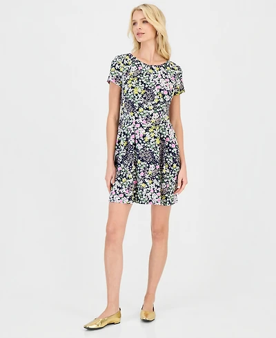 Connected Petite Floral-Print Pintuck Short-Sleeve Dress
