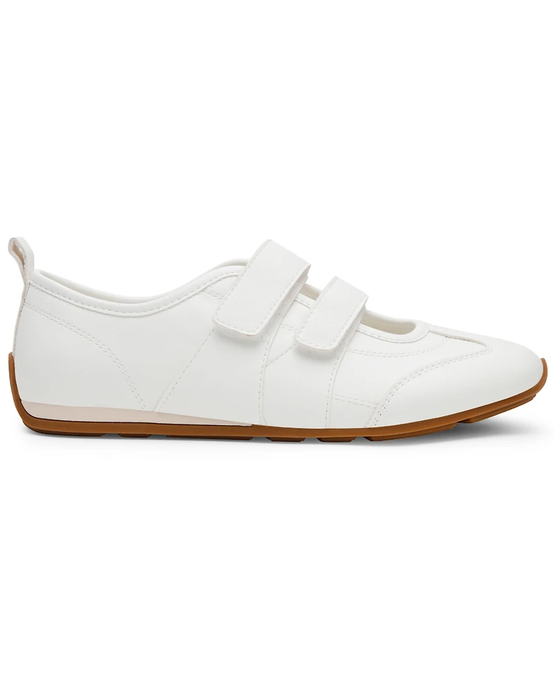 Dv Dolce Vita Women's Fabion Round Toe Ballet Sneakers