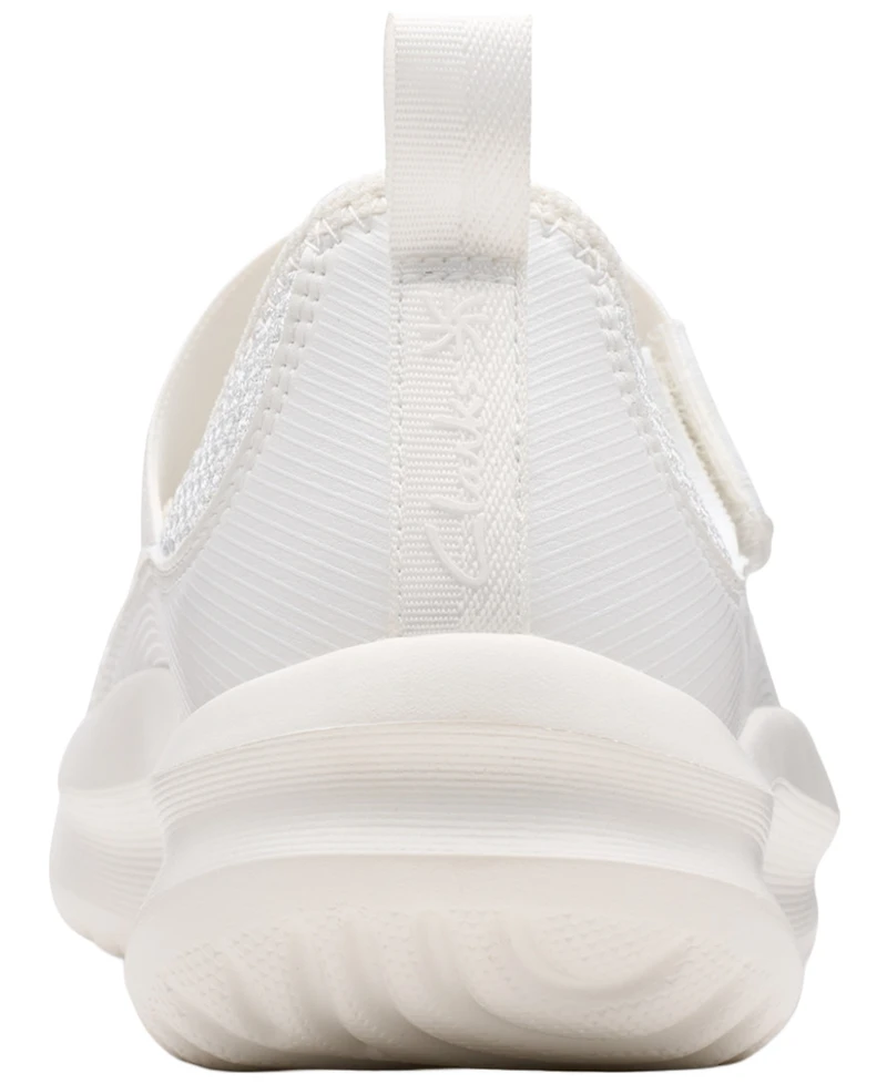 Clarks Women's Cloudsteppers Solevana Jane Round Toe Flats