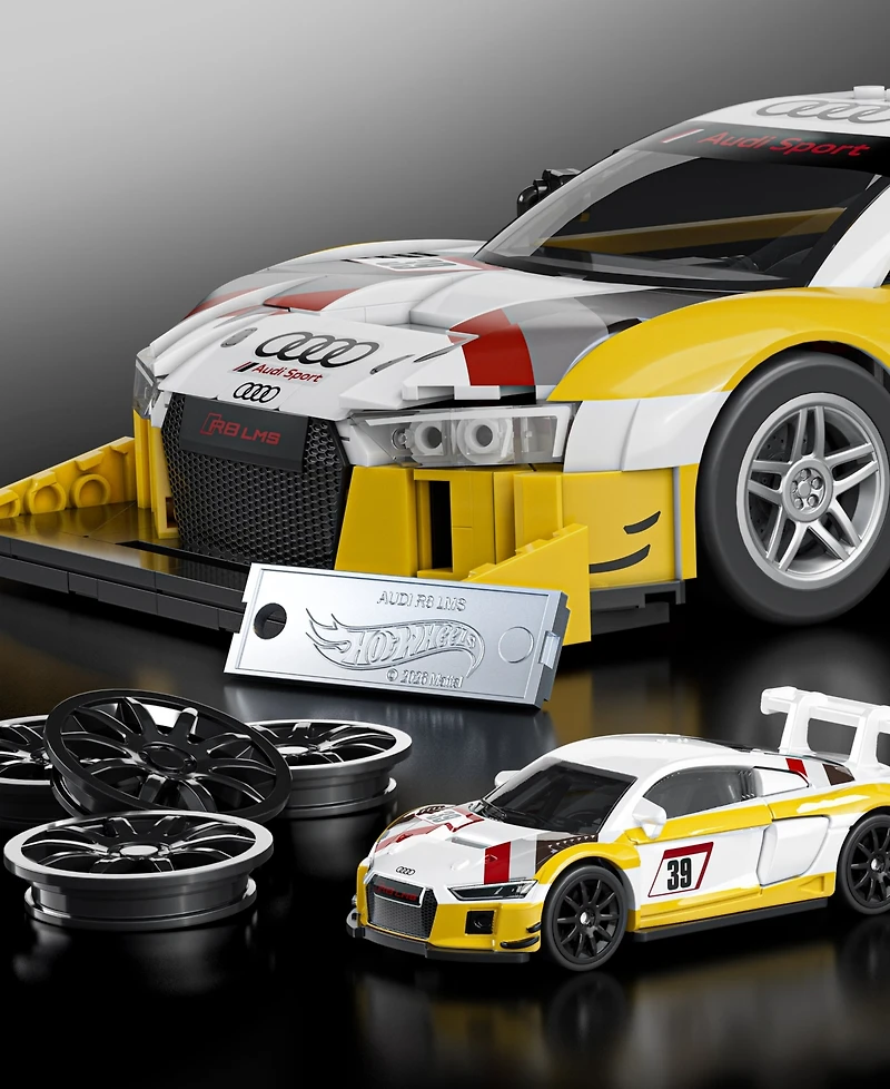 Mattel Brick Shop Hot Wheels 15 Audi R8 Lms Building Toy Kit, 820 Pieces