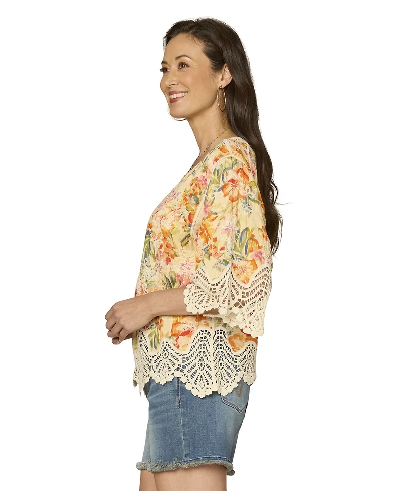 Democracy Petite V-Notch Neck Scallop Edge Top